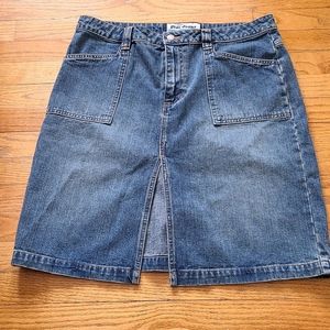 Denim Skirt Retro Style Old Navy Sz 14 100%Cotton..patch pockets & front slit